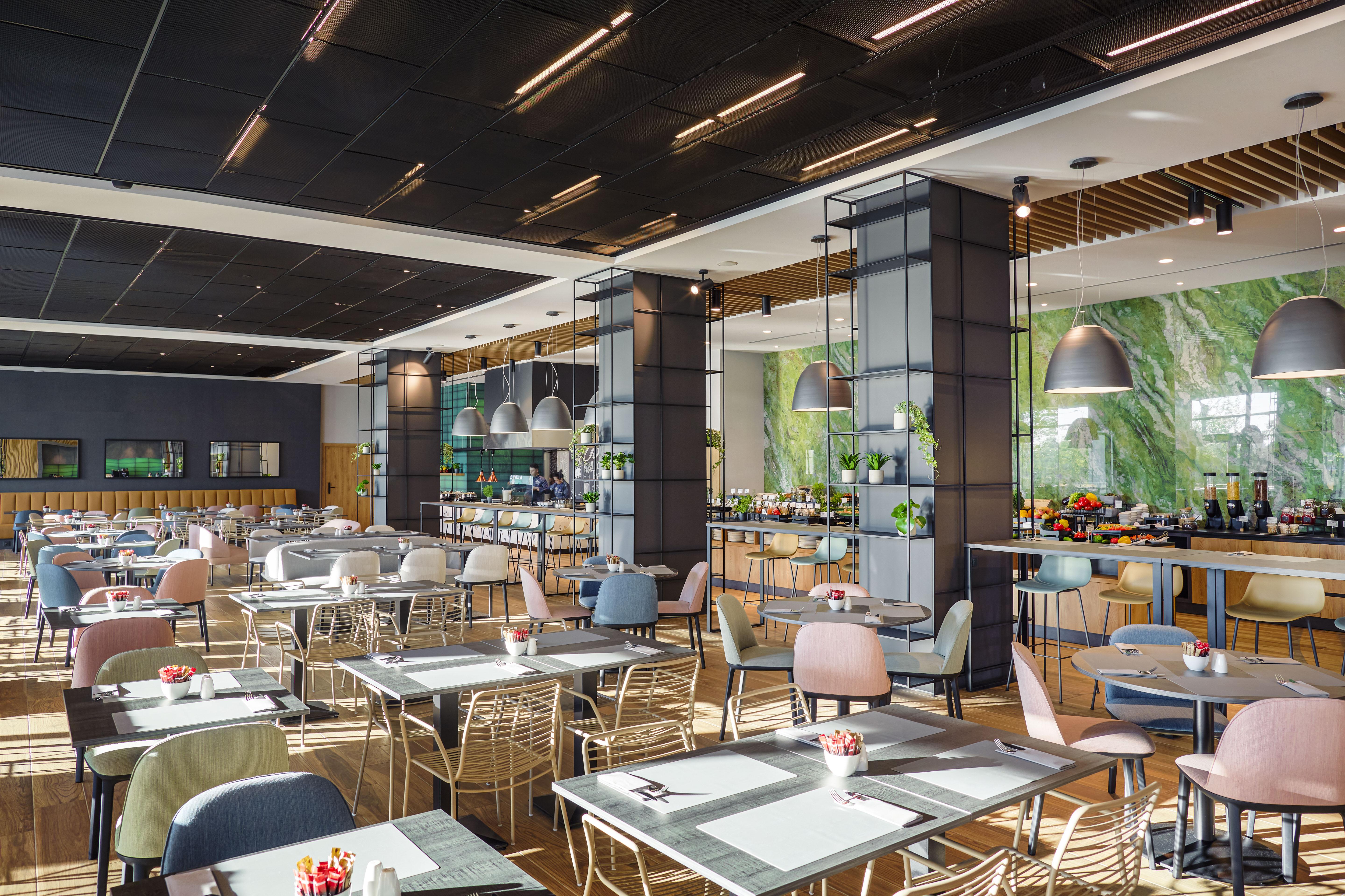 Q Hotel Plus Wroclaw Bielany Bielany Wrocławskie Extérieur photo