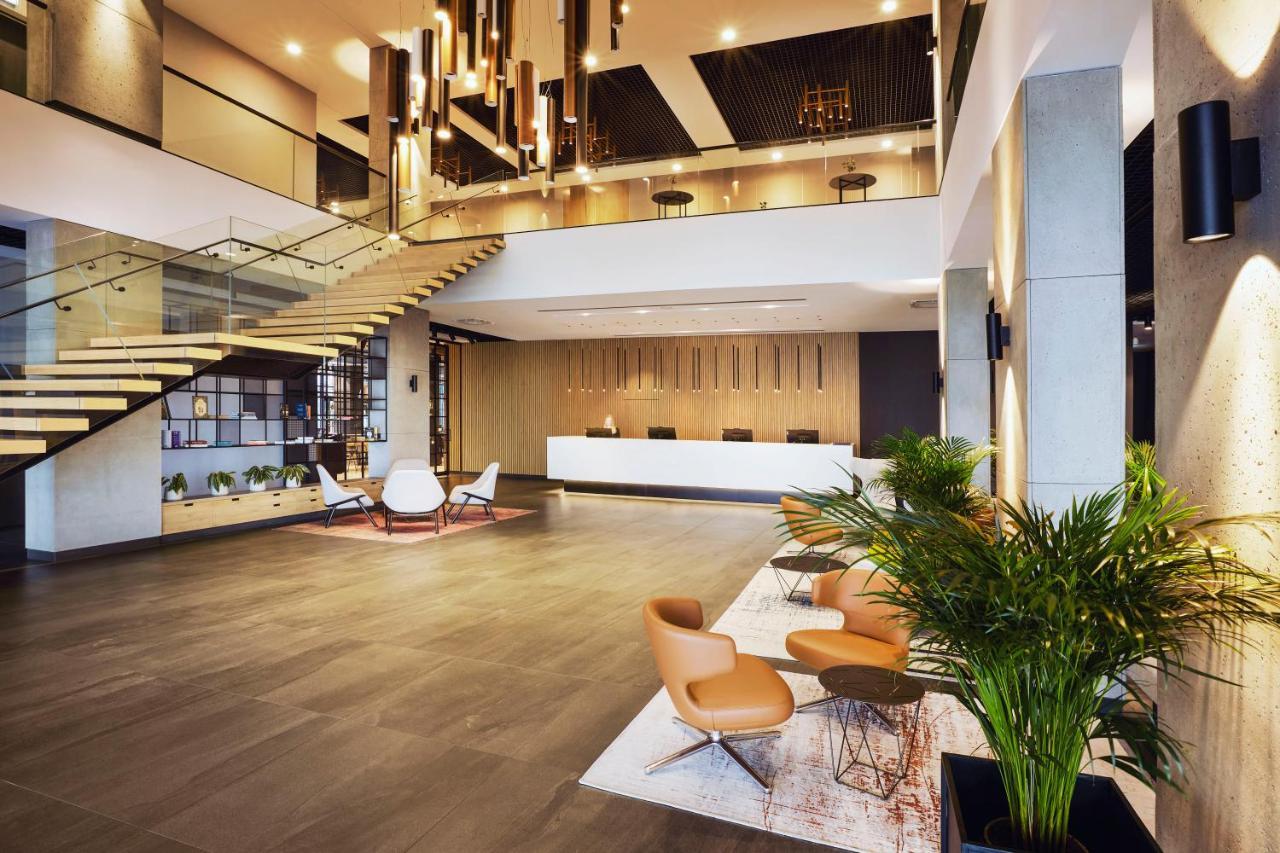 Q Hotel Plus Wroclaw Bielany Bielany Wrocławskie Extérieur photo